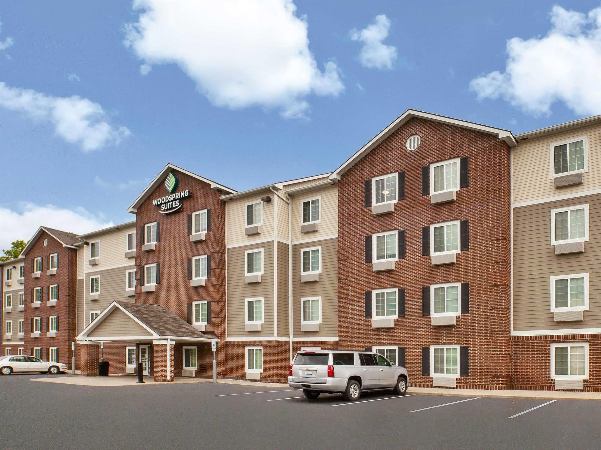 Woodspring Suites Holland - Grand Rapids Extérieur photo