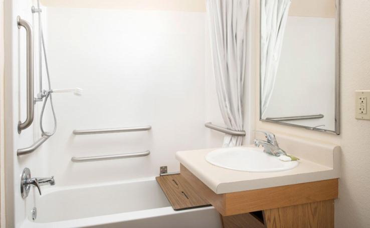 Woodspring Suites Holland - Grand Rapids Extérieur photo